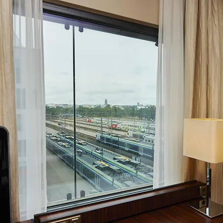 ホテル Scandic Station 4*